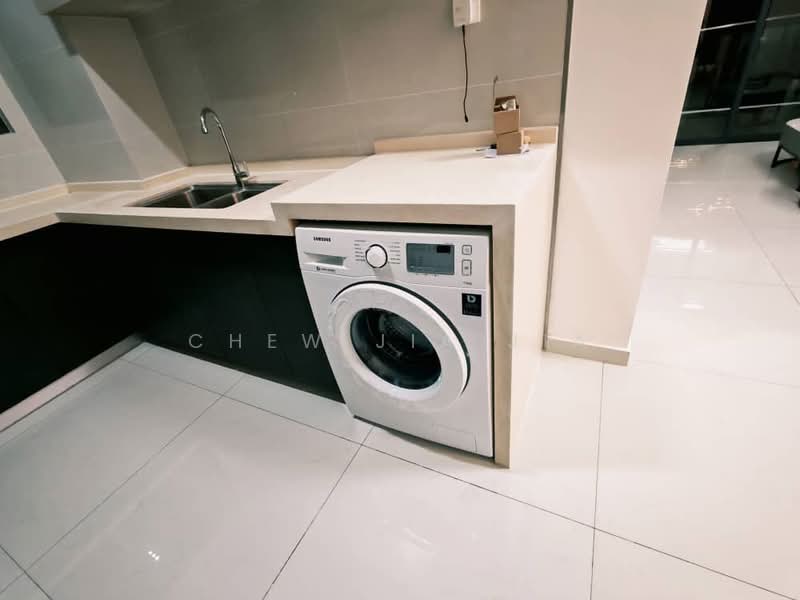 Kondominium untuk Disewa di Kings Bay @ Country Garden Danga Bay - Chew Jia Jia - Kitchen - PropertyGuru.com.my