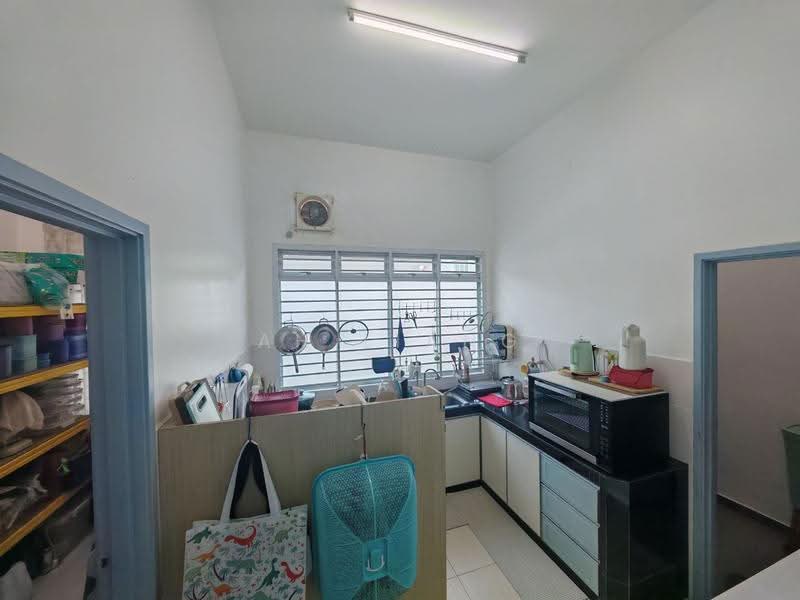 Rumah Teres 1.5-Tingkat untuk Dijual di Bandar Indahpura (Kulai) - Ah Liang - Kitchen - PropertyGuru.com.my