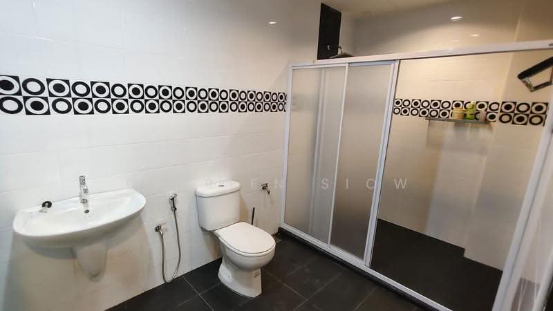 Bungalow House untuk Dijual di Taman Pelangi (Johor Bahru) - Carrien Siow - Bathroom - PropertyGuru.com.my