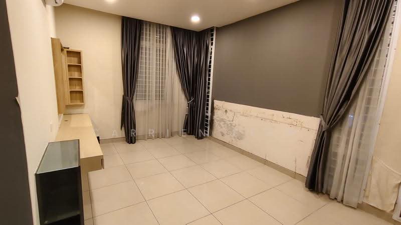 Bungalow House untuk Dijual di Taman Pelangi (Johor Bahru) - Carrien Siow - Living Room - PropertyGuru.com.my