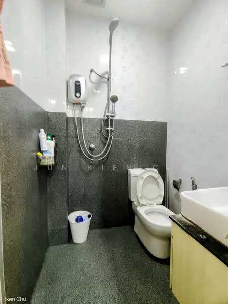 2-storey Terraced House for Rent in Taman Cempaka (Ampang) - Jun Kien Chu - Bathroom - PropertyGuru.com.my