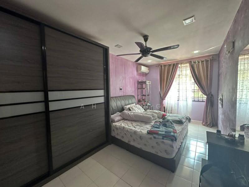 2-storey Terraced House for Sale in Bandar Putra (Kulai) - Ah Liang - Bedroom - PropertyGuru.com.my