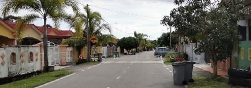 Rumah Teres 1-Tingkat untuk Dijual di Taman Jauhari (Parit Jawa) - Jason Tang - Exterior - PropertyGuru.com.my