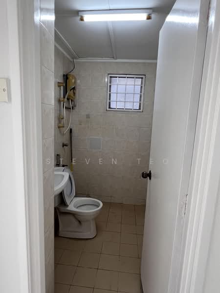 Condominium for Sale at D'aman Crimson - Steven Teo - 2nd Bathroom - PropertyGuru.com.my