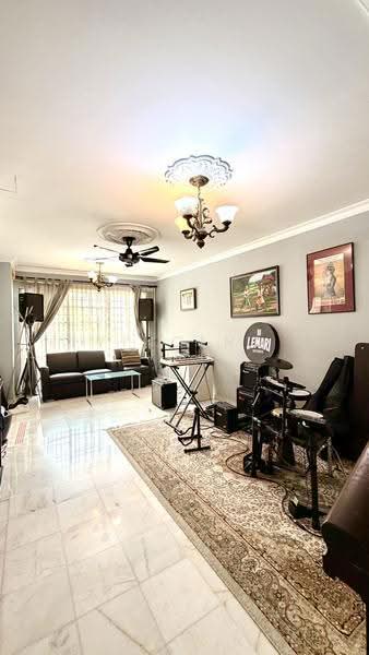 Rumah Teres 2.5-Tingkat untuk Dijual di Bandar Sri Damansara (Selangor) - Vincent Tan - Living area - PropertyGuru.com.my