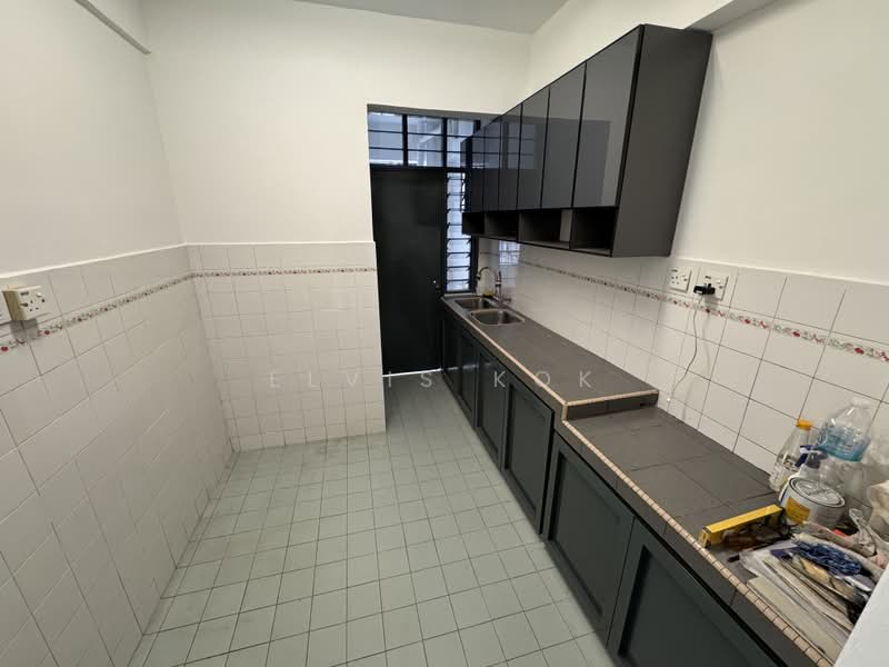 Apartment for Sale at Abadi Indah - Elvis Kok - Kitchen - PropertyGuru.com.my