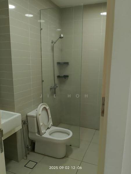 Condominium for Sale at The Veo - Jie Hoh - Bathroom - PropertyGuru.com.my