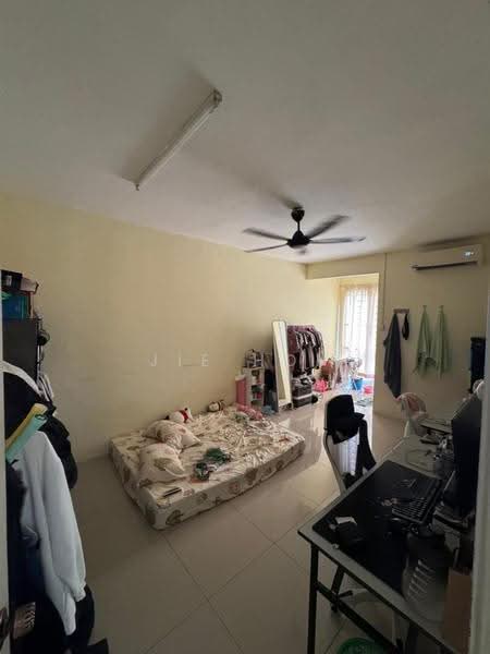 Kondominium untuk Dijual di Platinum Lake PV 15 - Jie Hoh - Bedroom - PropertyGuru.com.my
