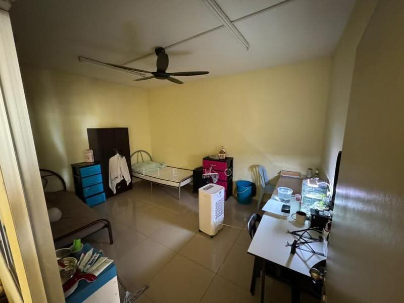 Kondominium untuk Dijual di Platinum Lake PV 15 - Jie Hoh - Bedroom - PropertyGuru.com.my