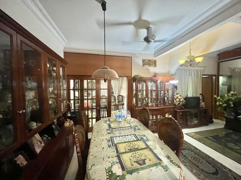2-storey Terraced House for Sale in Taman Sri Cheras (Cheras) - Luqman Ramli - Dining Room - PropertyGuru.com.my