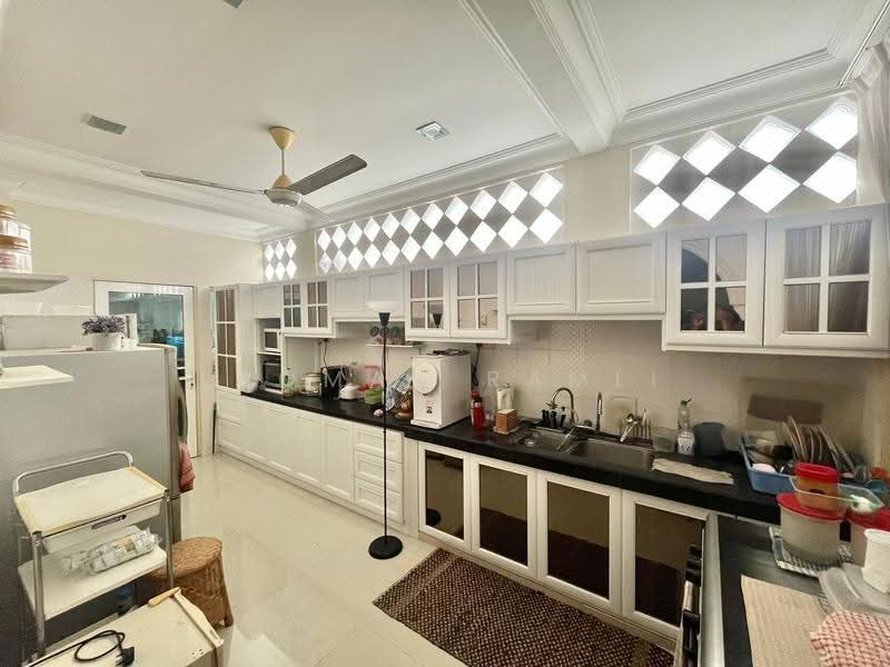 2-storey Terraced House for Sale in Taman Sri Cheras (Cheras) - Luqman Ramli - Kitchen - PropertyGuru.com.my