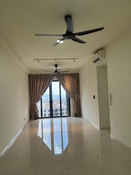 Kediaman Servis untuk Dijual di Sunway Avila Residences - Jie Hoh - Living Room - PropertyGuru.com.my
