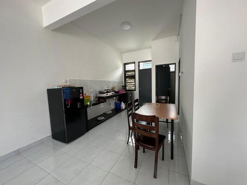 2-storey Terraced House for Rent in Tebrau (Johor) - Jensen Goh - Kitchen - PropertyGuru.com.my