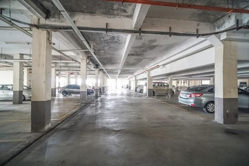 Pangsapuri untuk Dijual di Kenangan View - Khairul Idzwan - Car Park - PropertyGuru.com.my