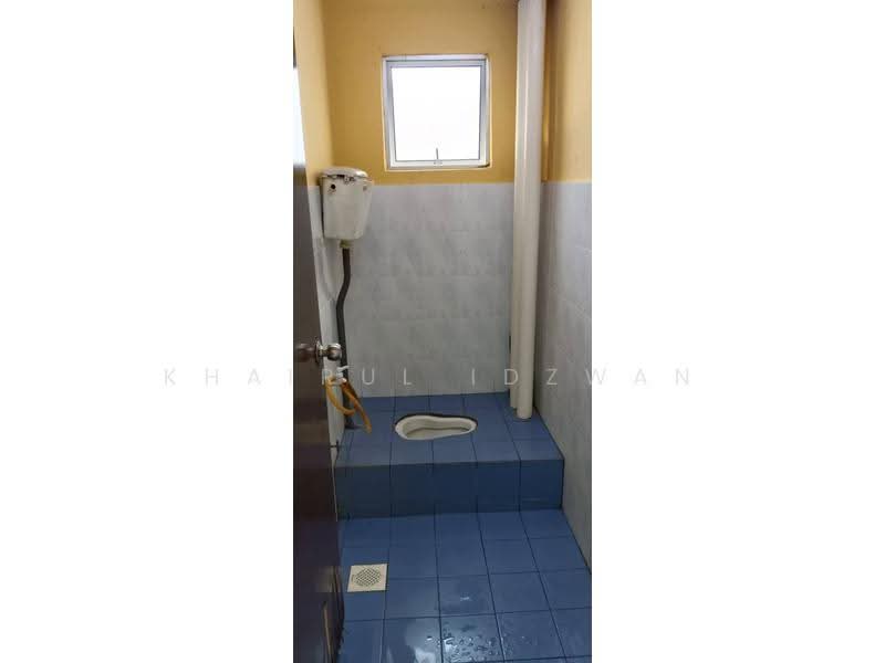 Pangsapuri untuk Dijual di Kenangan View - Khairul Idzwan - Bathroom - PropertyGuru.com.my
