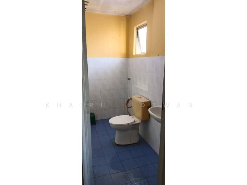 Pangsapuri untuk Dijual di Kenangan View - Khairul Idzwan - Bathroom - PropertyGuru.com.my
