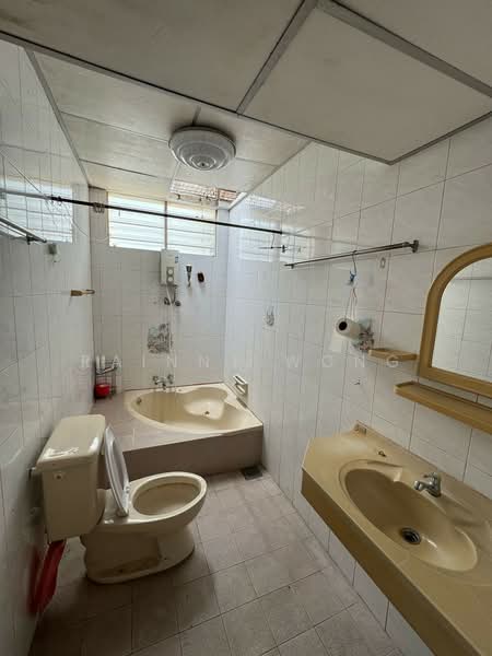 Rumah Berkembar untuk Dijual di Ayer Itam (Penang) - Rainny Wong - Bathroom - PropertyGuru.com.my