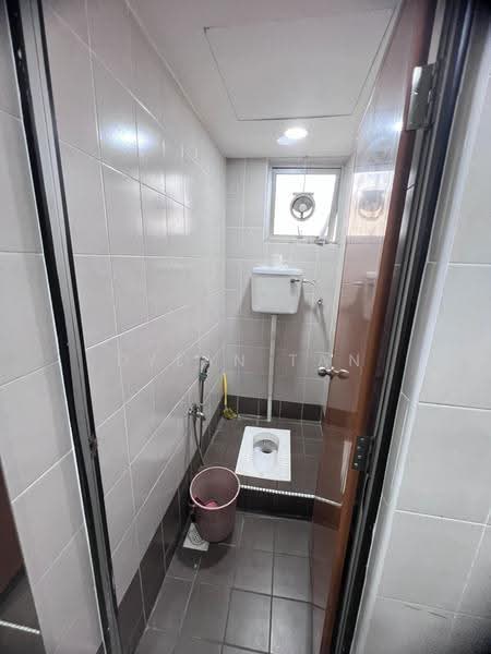 Kedai untuk Disewa di Skudai (Johor) - Dylan Tan - Bathroom - PropertyGuru.com.my