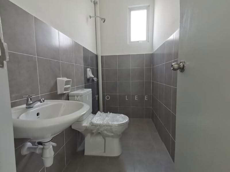 Rumah Teres 2-Tingkat untuk Dijual di Pasir Gudang (Johor) - Mito Lee - Bathroom - PropertyGuru.com.my