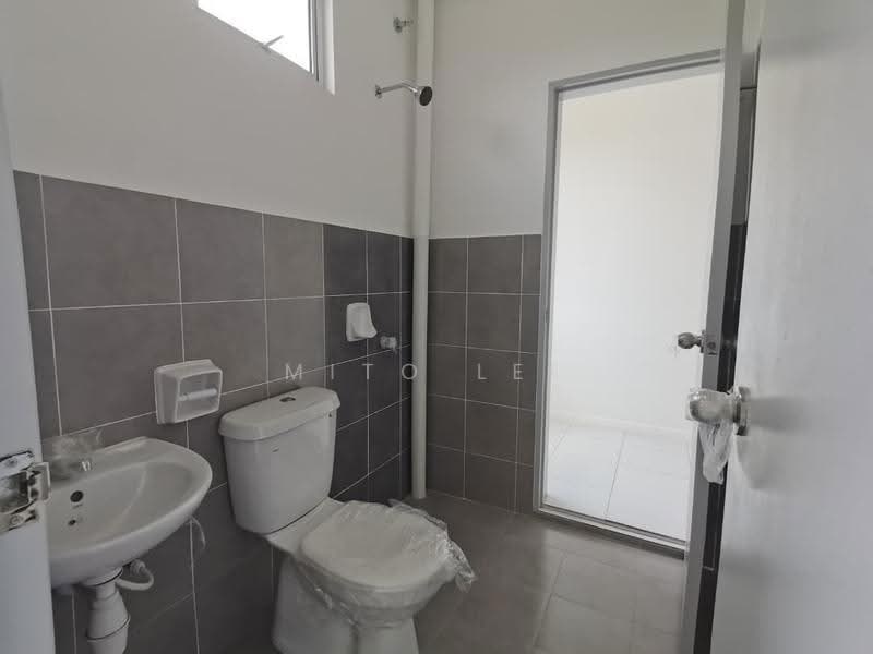 Rumah Teres 2-Tingkat untuk Dijual di Pasir Gudang (Johor) - Mito Lee - Bathroom - PropertyGuru.com.my