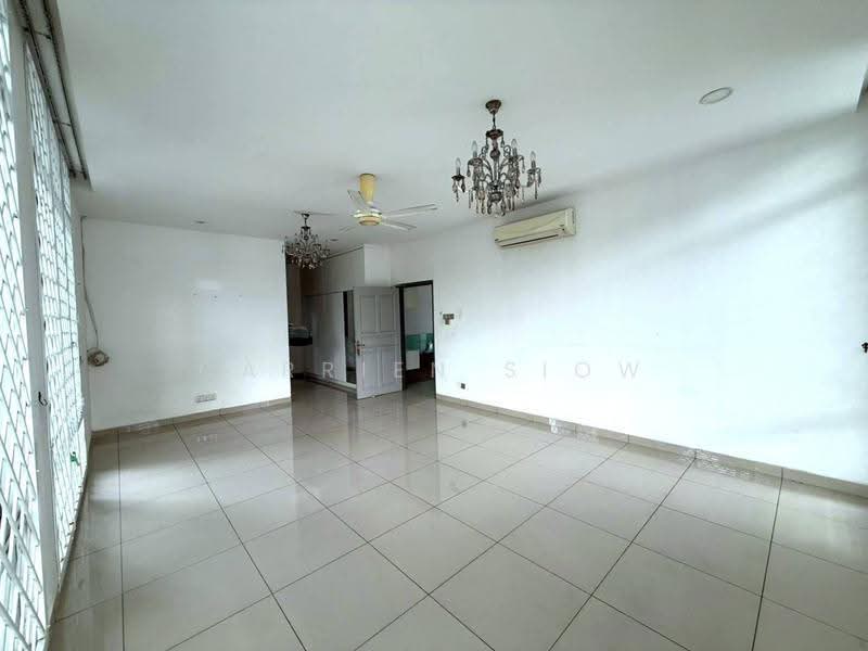 Bungalow House untuk Dijual di Taman Pelangi (Johor Bahru) - Carrien Siow - Living Room - PropertyGuru.com.my