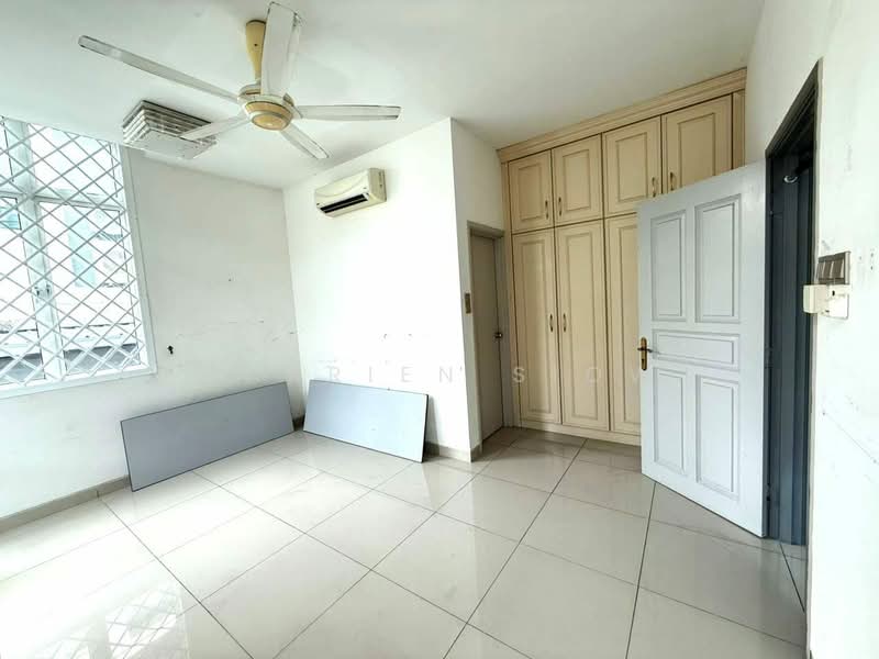 Bungalow House untuk Dijual di Taman Pelangi (Johor Bahru) - Carrien Siow - Interior - PropertyGuru.com.my