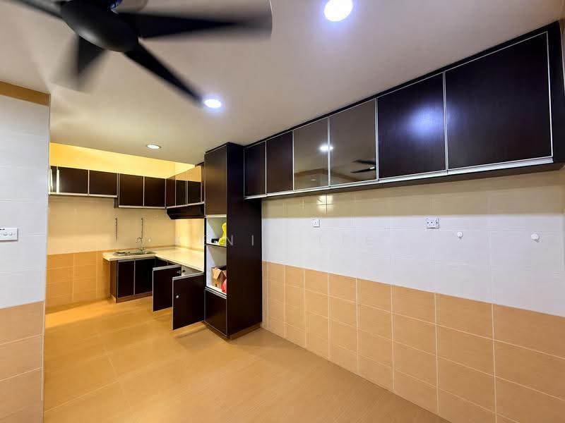 2-storey Terraced House for Rent in SS18 (Subang Jaya) - Kenix Lee - Kitchen - PropertyGuru.com.my
