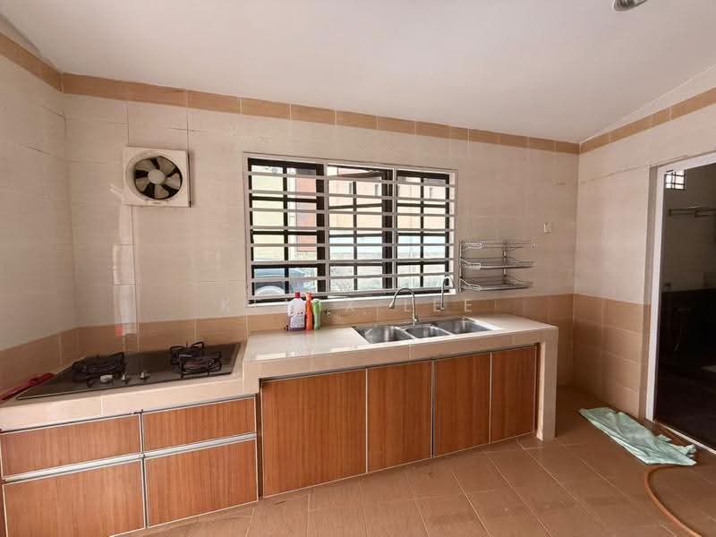 2-storey Terraced House for Rent in SS18 (Subang Jaya) - Kenix Lee - Kitchen - PropertyGuru.com.my