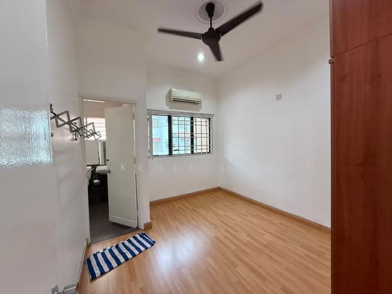 2-storey Terraced House for Rent in SS18 (Subang Jaya) - Kenix Lee - Bedroom - PropertyGuru.com.my