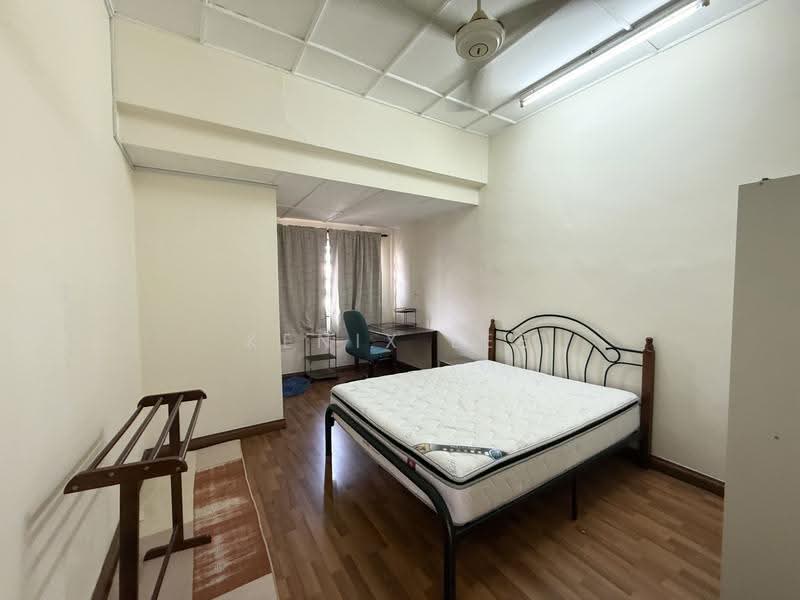 Rumah Teres 2-Tingkat untuk Disewa di SS18 (Subang Jaya) - Kenix Lee - Bedroom - PropertyGuru.com.my