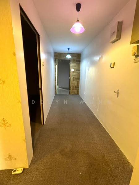 Shop / Office for Rent in Setia Alam (Selangor) - Adelyn Wong - Corridor - PropertyGuru.com.my