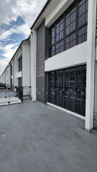 3-storey Terraced House for Rent in Sepang (Selangor) - Sanjay Kumar Sadananthan - Exterior - PropertyGuru.com.my