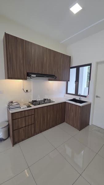 3-storey Terraced House for Rent in Sepang (Selangor) - Sanjay Kumar Sadananthan - Kitchen - PropertyGuru.com.my