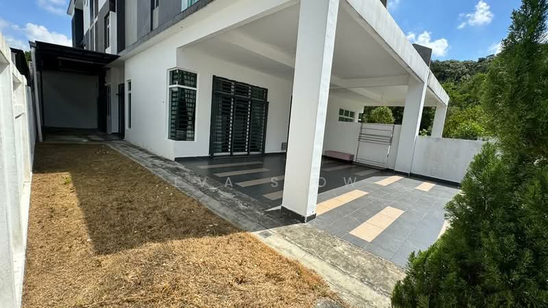 Cluster House for Sale in Iskandar Puteri (Nusajaya) (Johor) - Eva Siow - Exterior - PropertyGuru.com.my