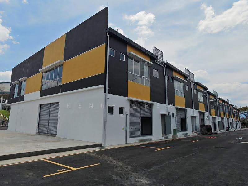 Kilang Teres untuk Disewa di Taman Sri Bayu (Ampang) - Henry Chew - Exterior - PropertyGuru.com.my