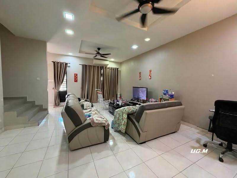 2-storey Terraced House for Sale in Kota Bayuemas (Klang) - Joanne Pua - Living Room - PropertyGuru.com.my
