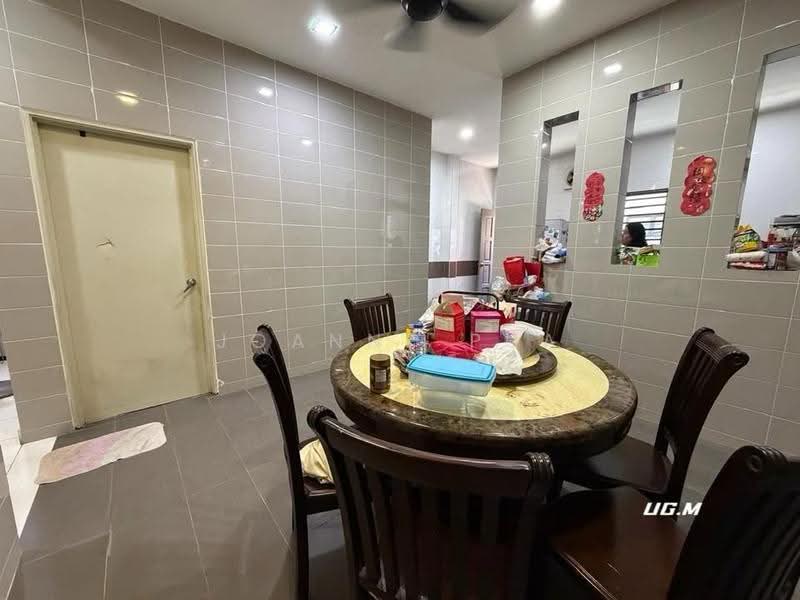 2-storey Terraced House for Sale in Kota Bayuemas (Klang) - Joanne Pua - Dining Room - PropertyGuru.com.my