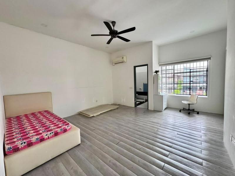 2-storey Terraced House for Sale in Setia Tropika (Johor Bahru) - Jee Hui - Bedroom - PropertyGuru.com.my