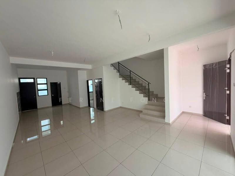 2-storey Terraced House for Sale in Taman Austin Duta (Tebrau) - Ferene Fong - Living Room - PropertyGuru.com.my