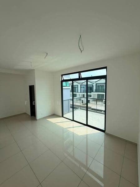 2-storey Terraced House for Sale in Taman Austin Duta (Tebrau) - Ferene Fong - Living Room - PropertyGuru.com.my