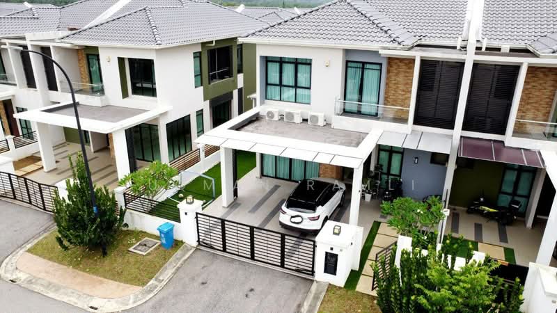 Semi-Detached House for Sale in Shah Alam (Selangor) - Luqman Ramli - Exterior - PropertyGuru.com.my