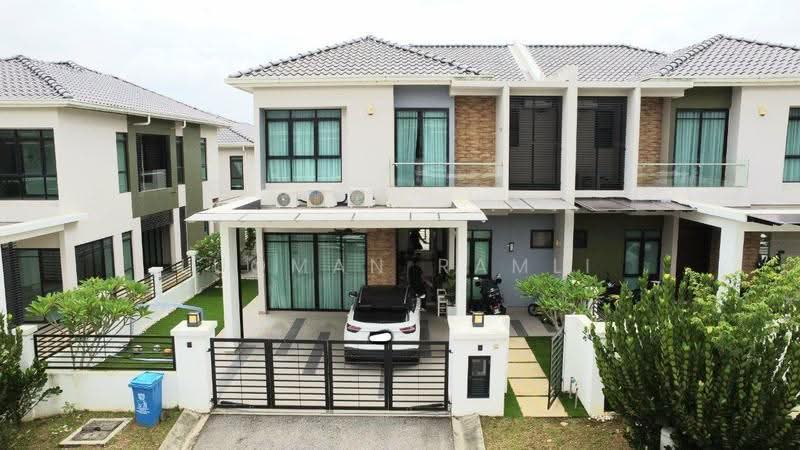 Semi-Detached House for Sale in Shah Alam (Selangor) - Luqman Ramli - Exterior - PropertyGuru.com.my