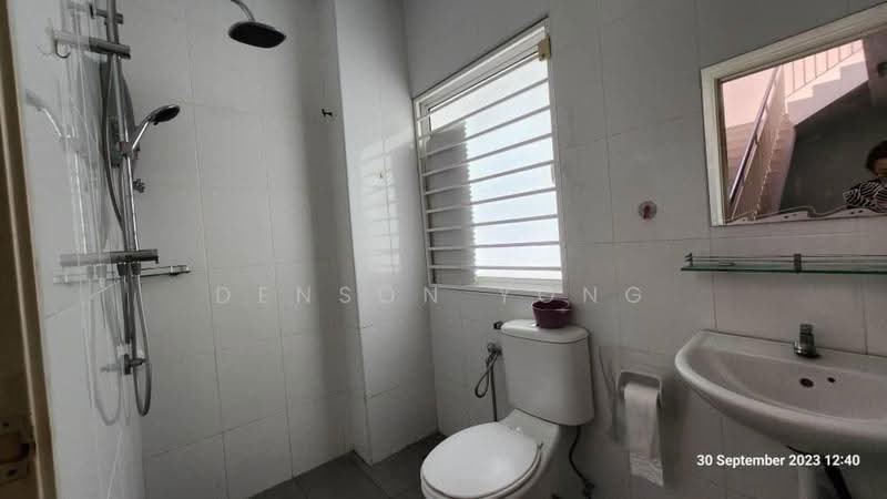 3-storey Terraced House for Rent in Kajang (Selangor) - Denson Yong - Bathroom - PropertyGuru.com.my