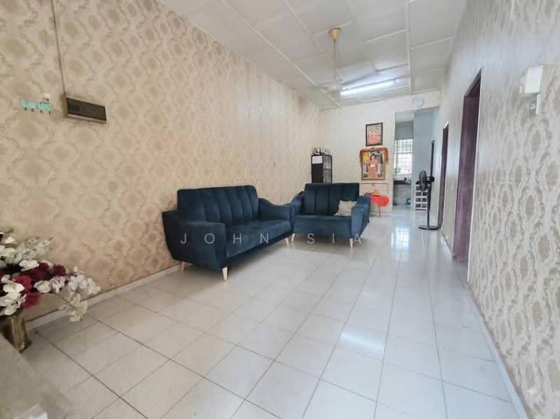 Rumah Teres 1-Tingkat untuk Dijual di Kempas (Johor Bahru) - John Sia - Living Room - PropertyGuru.com.my