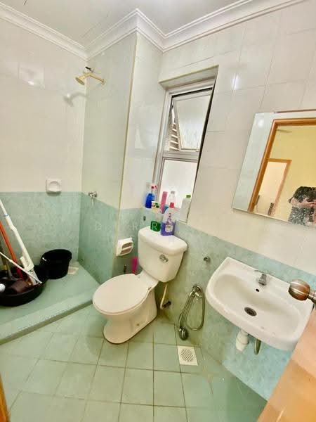 Kondominium untuk Disewa di Desa Impiana - Derrick Yeong - Bathroom - PropertyGuru.com.my