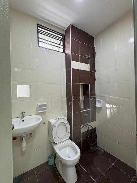 2-storey Terraced House for Sale in Bandar Dato Onn (Tebrau) - Au Yong Lucy - Bathroom - PropertyGuru.com.my