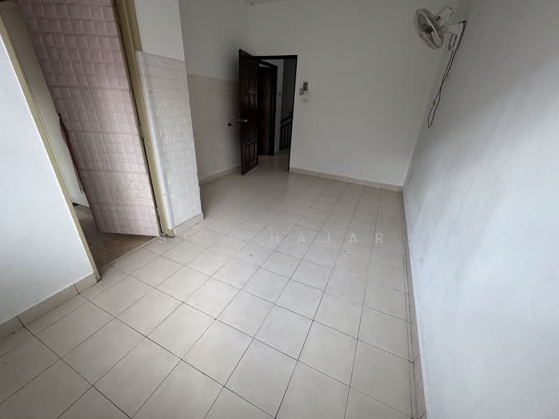 Rumah Teres untuk Dijual di Shah Alam (Selangor) - Siti Hajar - Interior - PropertyGuru.com.my