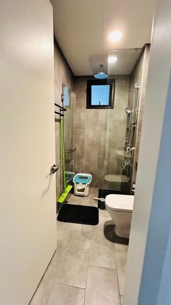 Service Residence for Sale at Ativo Suites @ Damansara Avenue - Lucas Lim - Bathroom - PropertyGuru.com.my