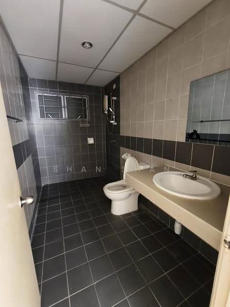 Kediaman Servis untuk Dijual di Koi Kinrara - Shan Shan - Bathroom - PropertyGuru.com.my