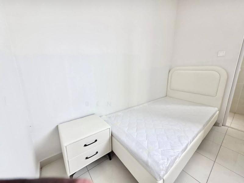 Condominium for Rent at Kings Bay @ Country Garden Danga Bay - Ben Lee - Bedroom - PropertyGuru.com.my